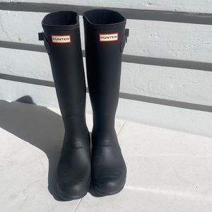 Black, tall, Hunter rain boots. Worn once